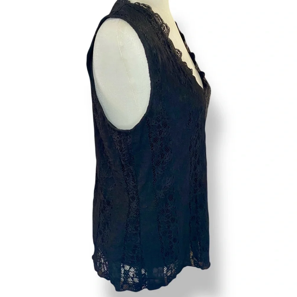 Covington Black Lace V Neck Sleeveless Top — Women’s Size L (14-16) - Picture 3 of 9